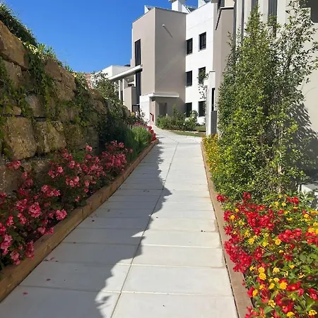 Apartment Stunning Front Nueva Andalucia